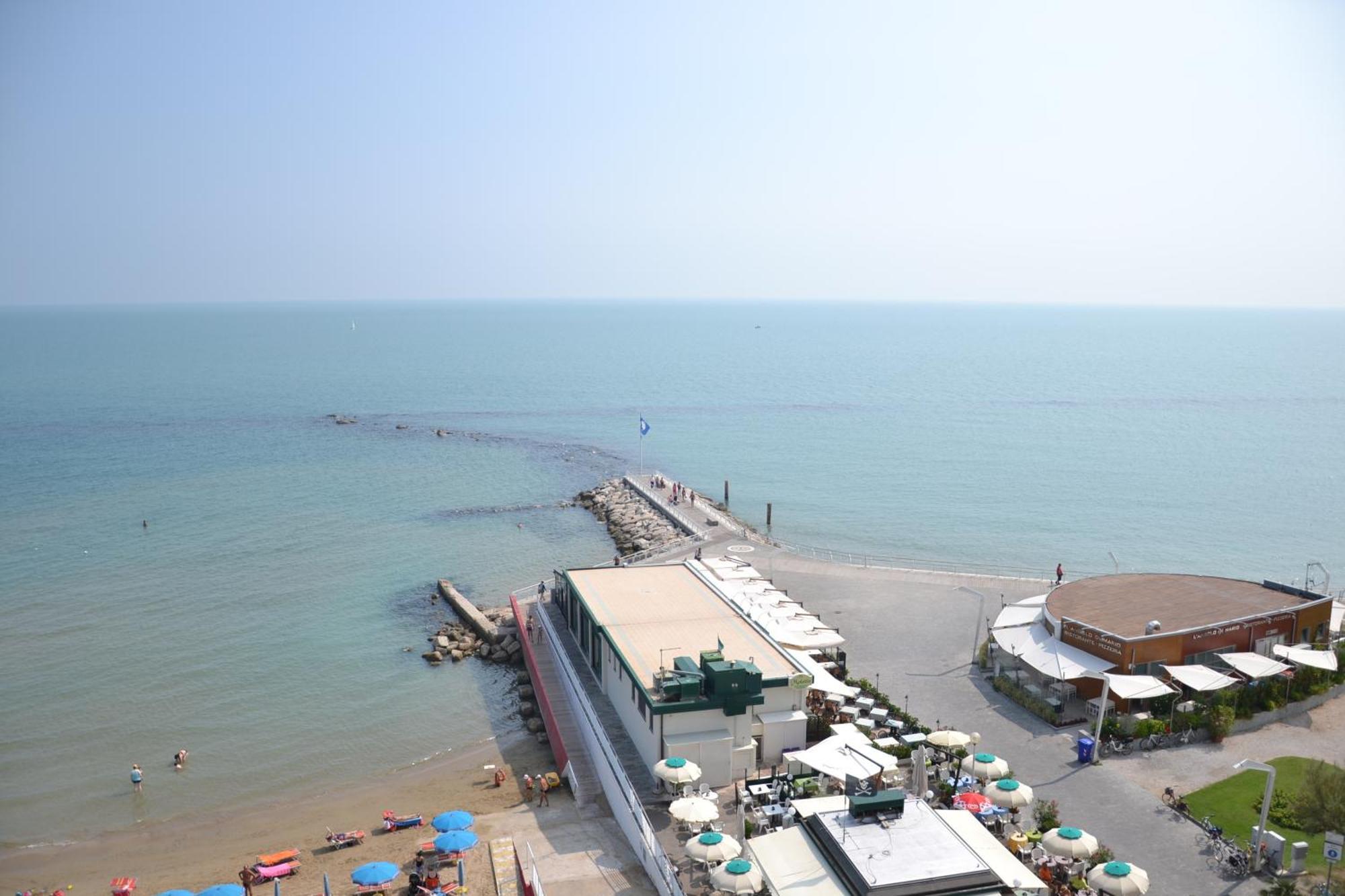 Perticari Hotel Pesaro Ngoại thất bức ảnh