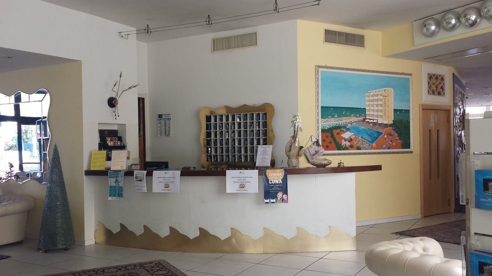 Perticari Hotel Pesaro Ngoại thất bức ảnh
